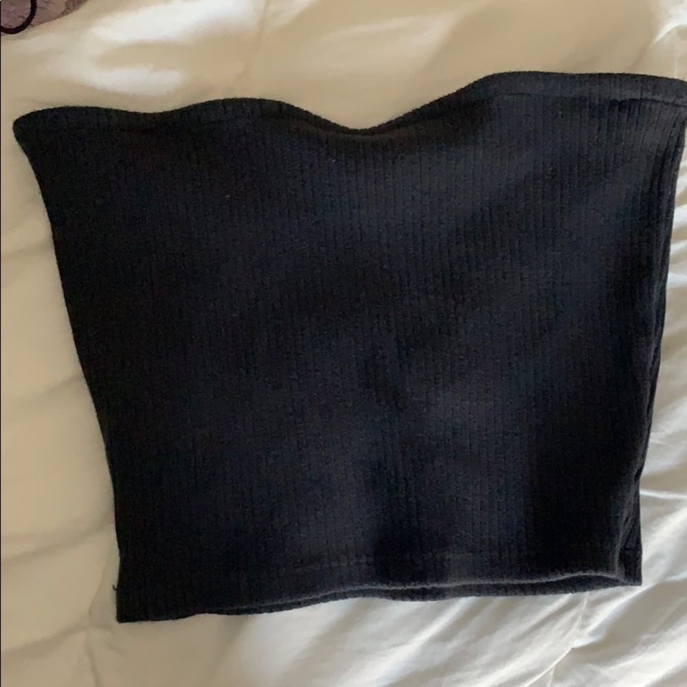 URBAN OUTFITTERS TUBE TOP